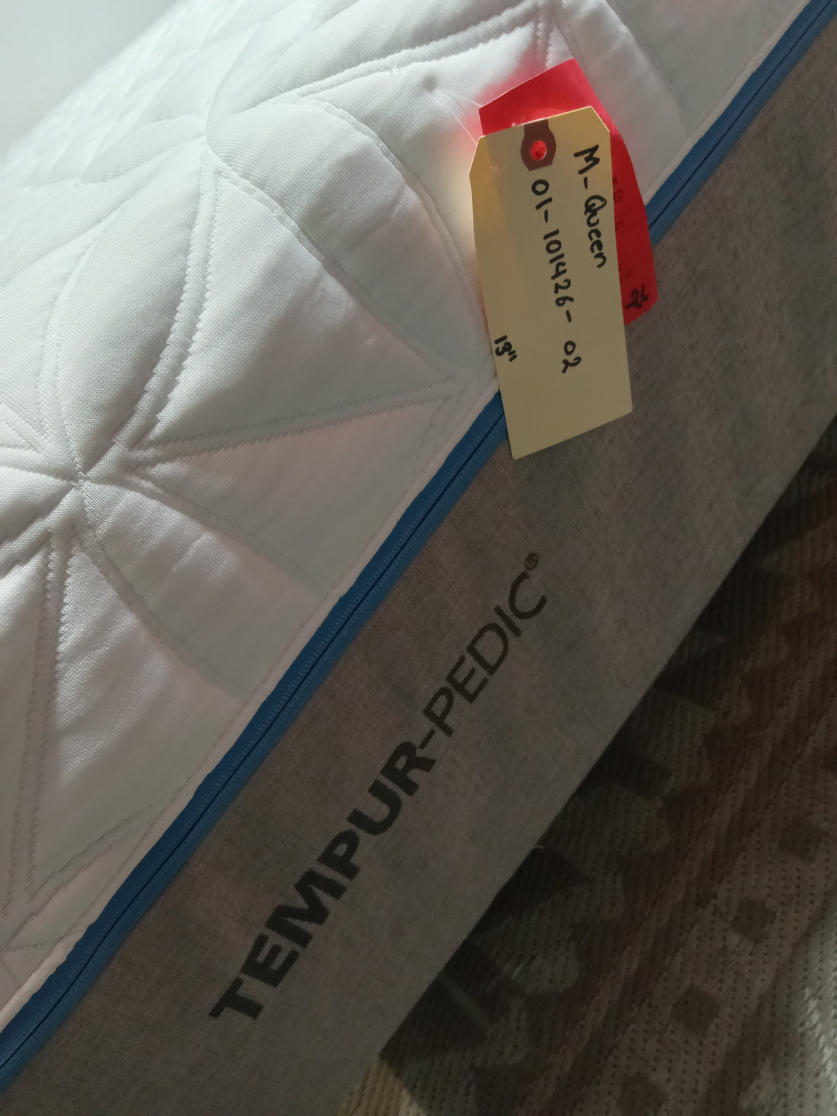 Tempur-Pedic | TEMPUR-Cloud Luxe 13.5" | Queen Mattress