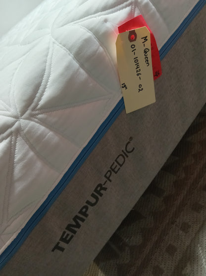 Tempur-Pedic | TEMPUR-Cloud Luxe 13.5" | Queen Mattress