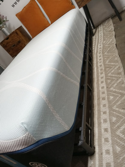 Tempur-Pedic | TEMPUR-LuxeBreeze Soft 13" | Twin XL Mattress