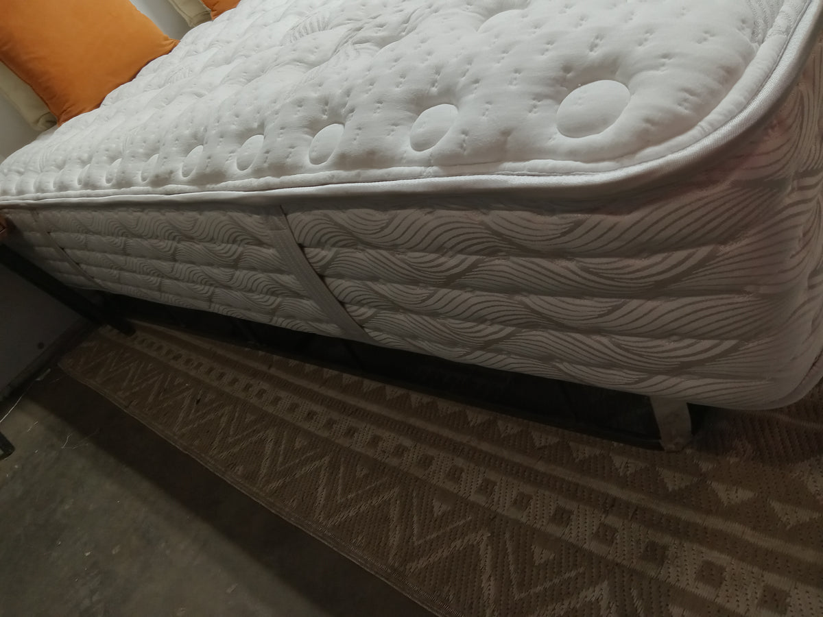 Aireloom | Timeless Odyssey II Cypress Firm | Queen Mattress