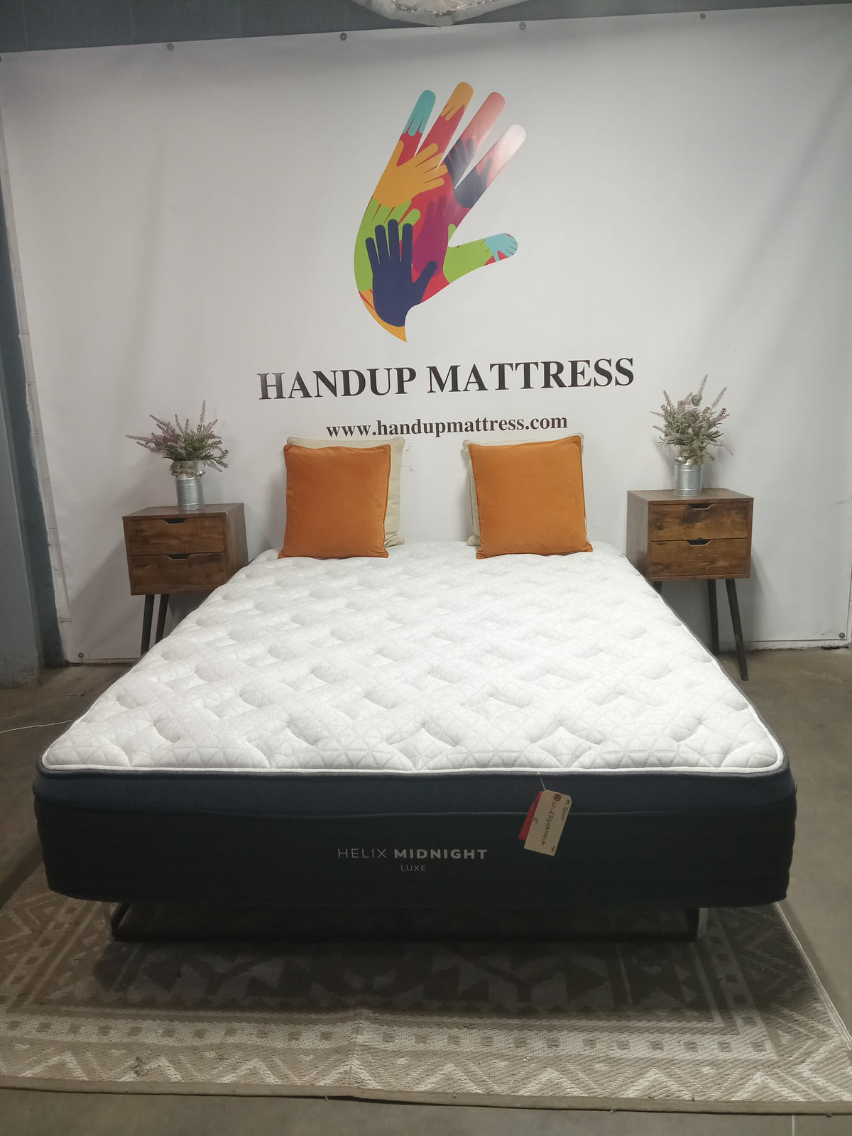 Helix | Midnight Luxe Hybrid Medium Pillow Top 13.5" | Queen Mattress