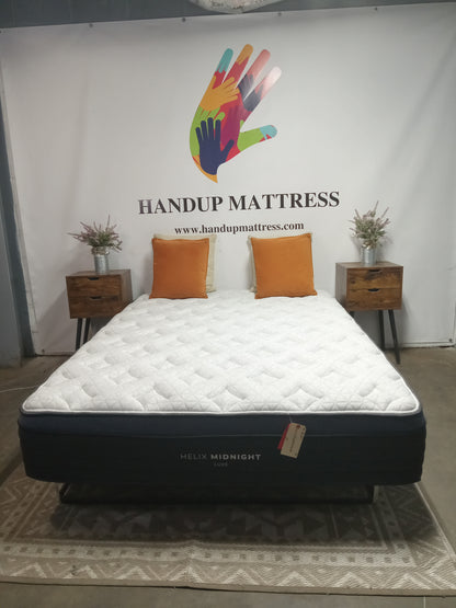 Helix | Midnight Luxe Hybrid Medium Pillow Top 13.5" | Queen Mattress