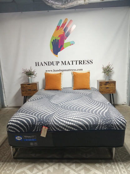 Sealy | Posturepedic Plus Hybrid 13.5" | Queen Mattress