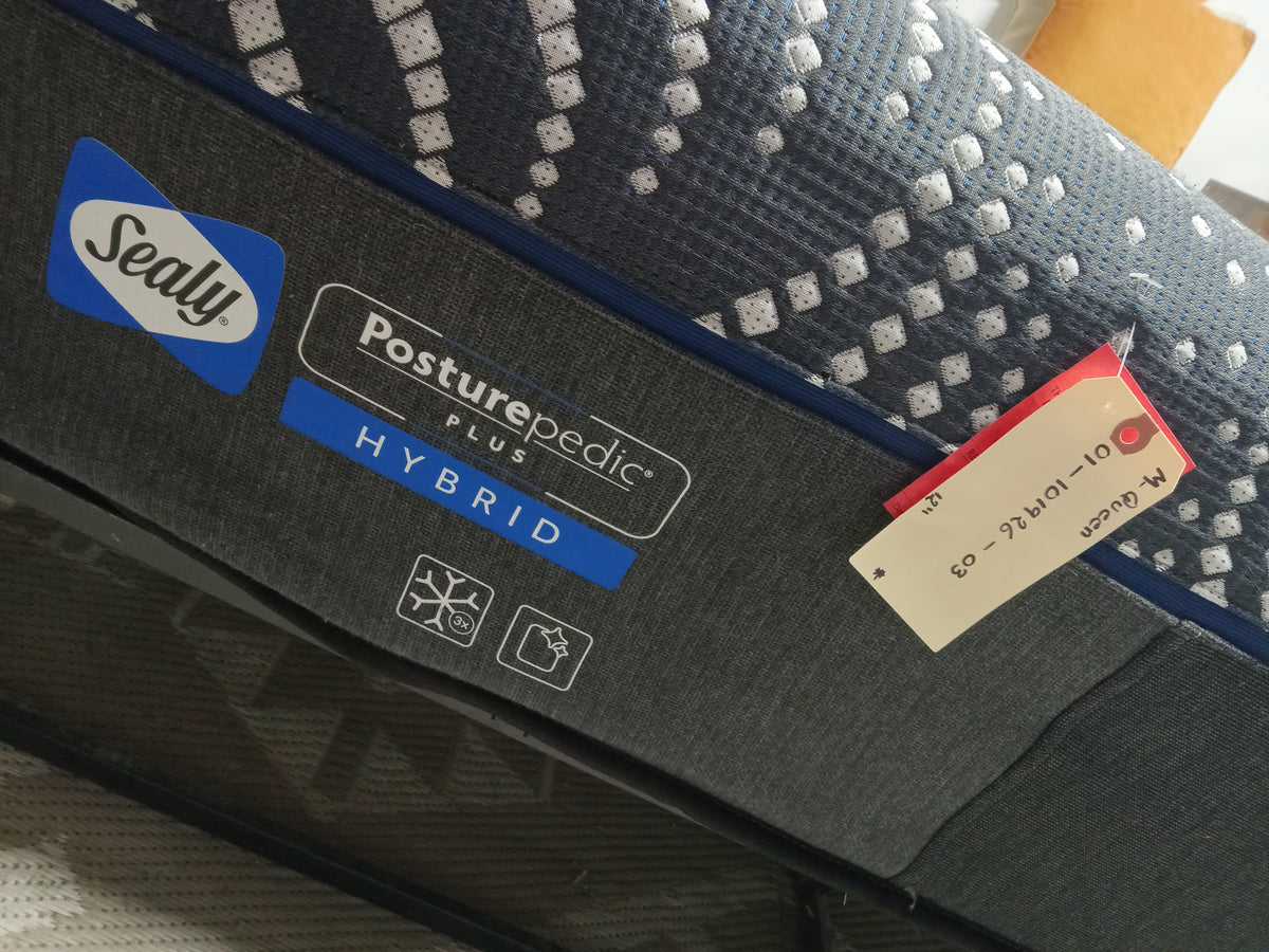 Sealy | Posturepedic Plus Hybrid 13.5" | Queen Mattress