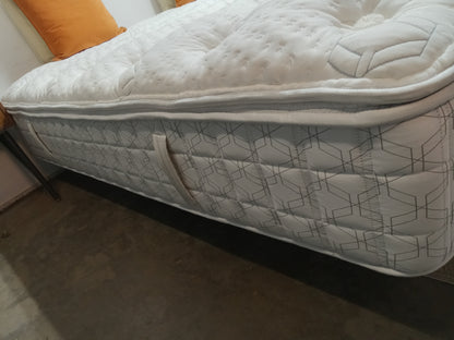 Aireloom | Preferred Streamline M1 Morgan Medium Plush 14" | King Mattress