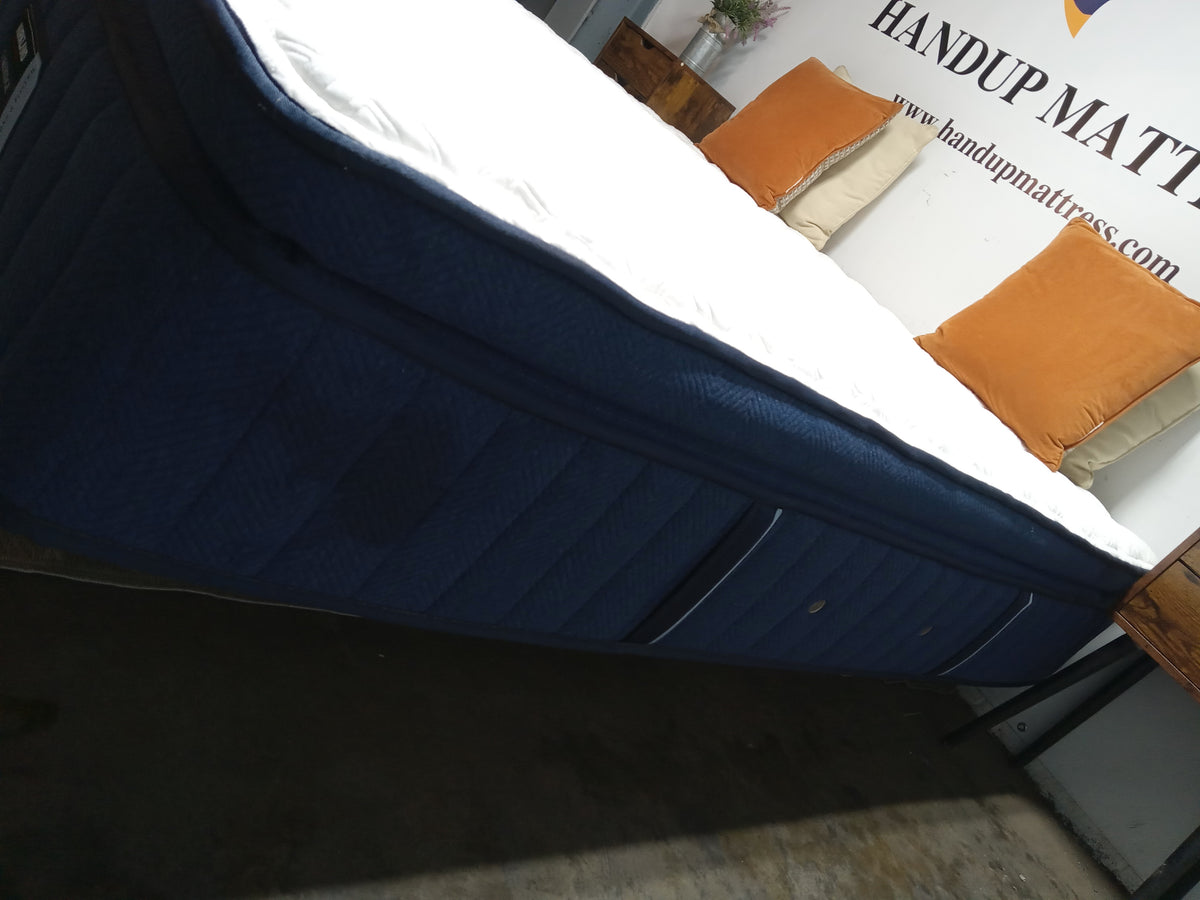 Stearns & Foster | Kirkland Signature Lakeridge Luxury Cushion Firm | 14.5" | King Mattress