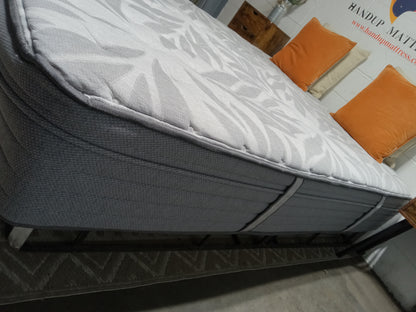 Sealy | Posturepedic Carver Firm | 11” Queen Mattress