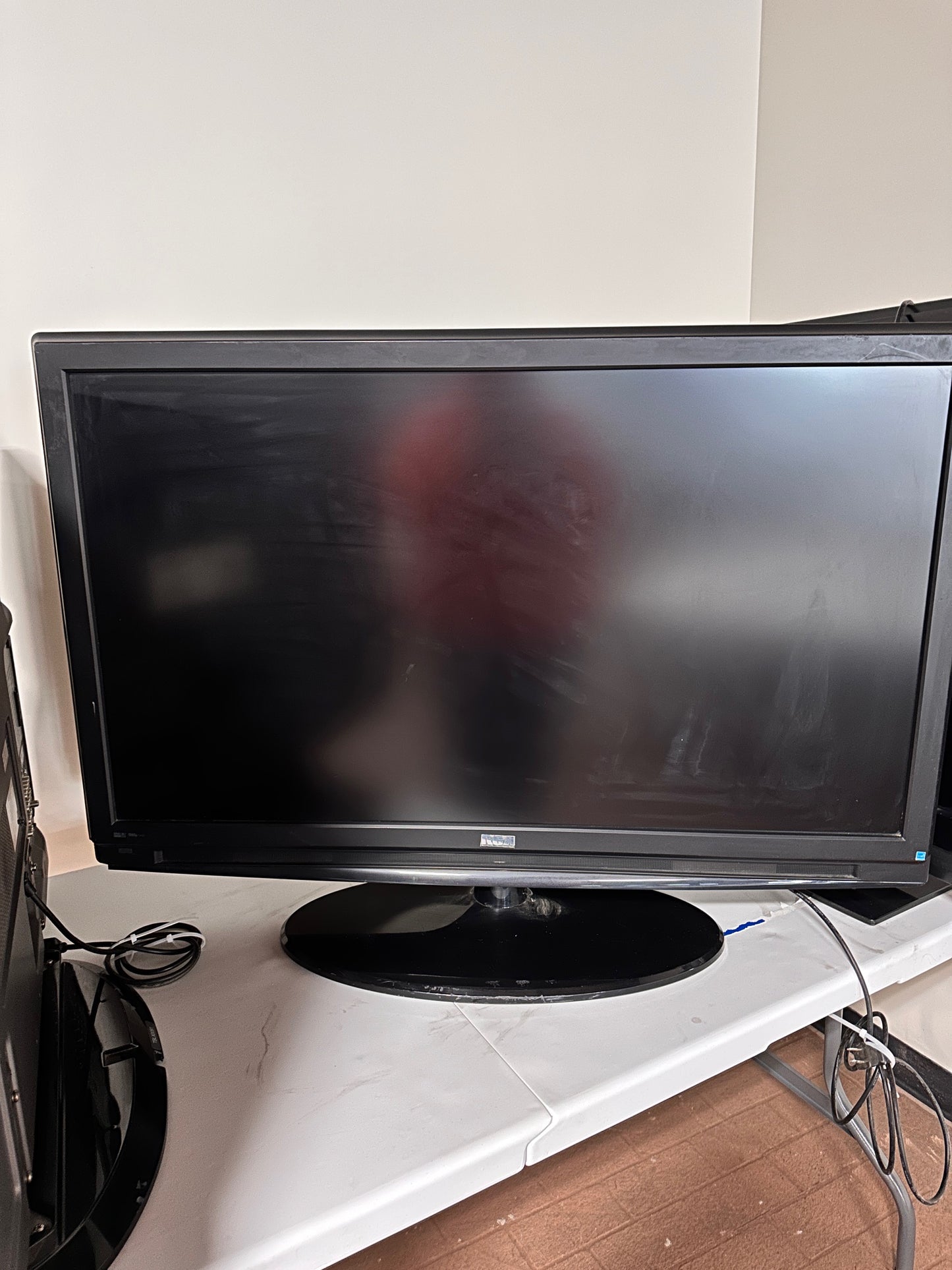 RCA 42" TV