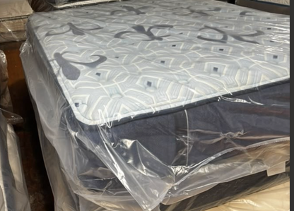 Stearns & Foster | Estate Collection 15" | Queen Mattress